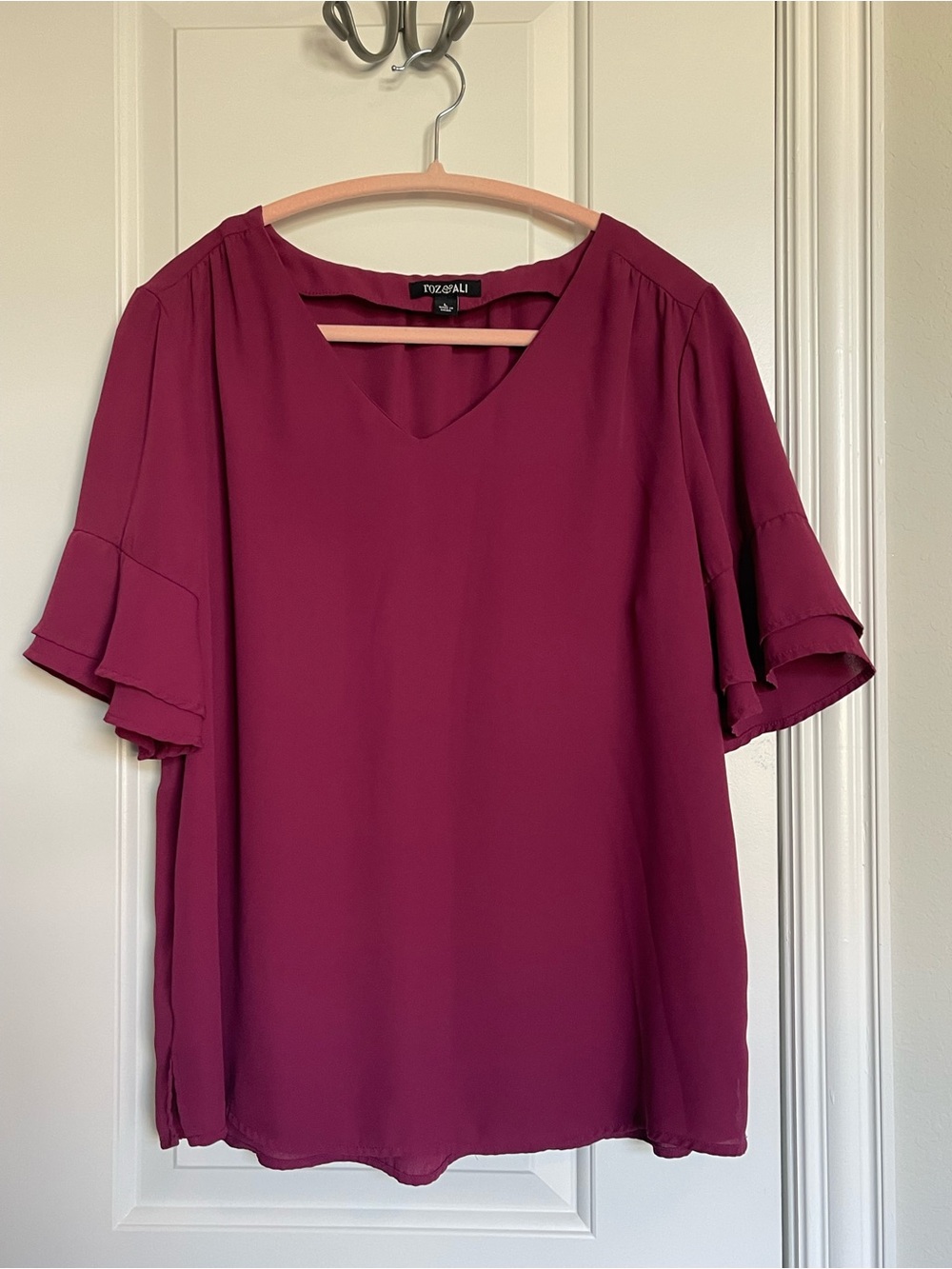 Roz & Ali Berry V-Neck Ruffle Sleeve Blouse - Picture 1 of 3
